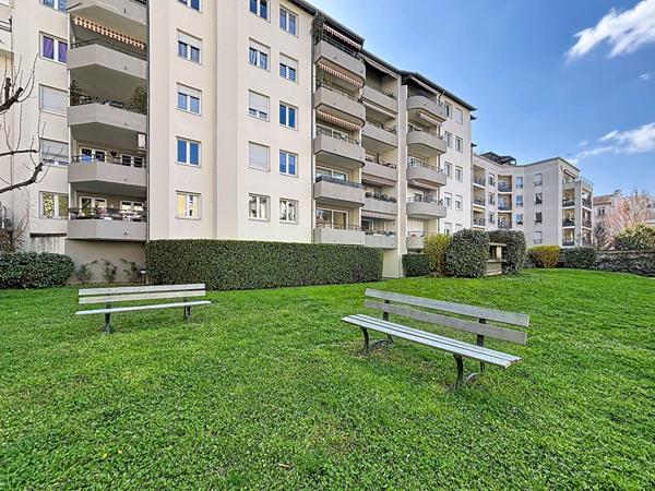 Appartement de 4 pièces proche de Monplaisir (profession libérale possible)