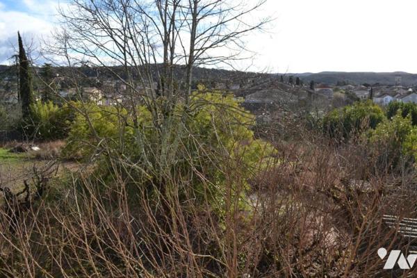 MAISON INDIVIDUELLE AVEC TERRAIN ATTENANT DE 1485 m²