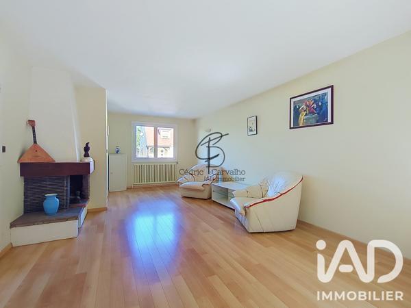 Maison à vendre 5 pièces 209 m² Roissy-en-Brie