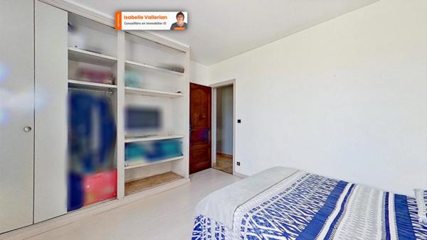 A vendre à Aigues-Mortes : Mas avec Piscine et Appartements Locatifs