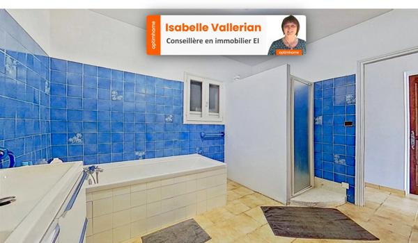 A vendre à Aigues-Mortes : Mas avec Piscine et Appartements Locatifs