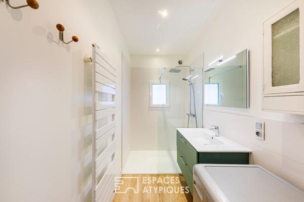 Maison rénovée avec ponton sur l’Île de Vaux : les charmes des bords de Seine