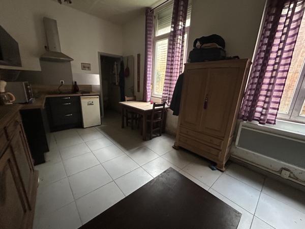 Appartement
                                                                                                                                                                                                                                                                                                                        1 pièce(s)                                                                                                                                                                                                                                                                                                                              21  m²