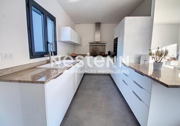 A VENDRE VIDAUBAN Maison contemporaine de 185m² 4 chambres GARAGE sur 1200m2 de terrain