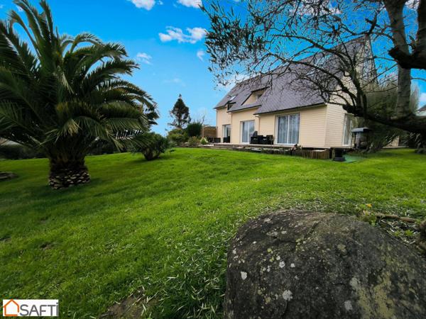 MAISON FAMILLIALE AVEC SES 5 CHAMBRES AVEC SES COMMERCES A PIEDS