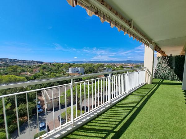 Magnifique appartement T3 Rénové traversant, VUE MER