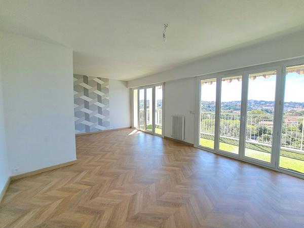 Magnifique appartement T3 Rénové traversant, VUE MER