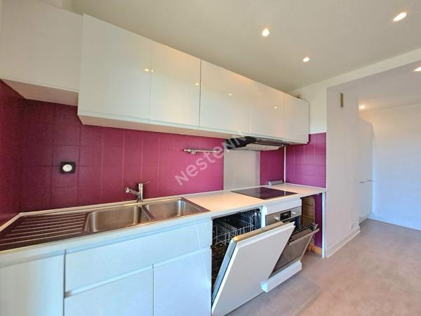 Magnifique appartement T3 Rénové traversant, VUE MER