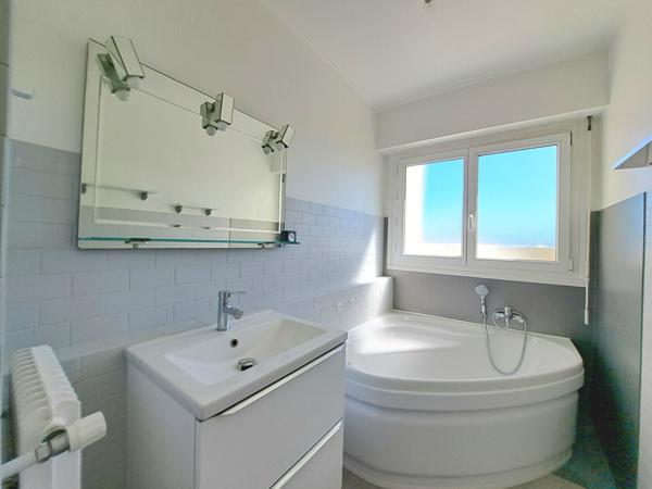 Magnifique appartement T3 Rénové traversant, VUE MER