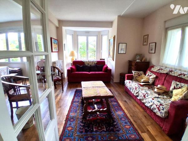 MAISON BAGNOLAISE avec parc arboré