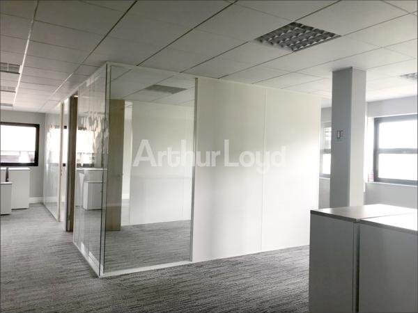 Bureaux à louer à proximité de Lille - Locaux aménagés et climatisés, accès facilité