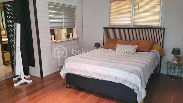 Maison contemporaine de 239 m²