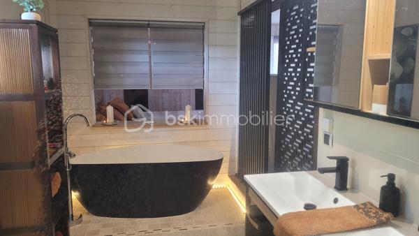 Maison contemporaine de 239 m²