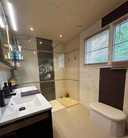 Maison contemporaine de 239 m²