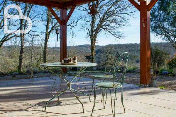 Salviac (46340) Maison de plain-pied récente avec gîte