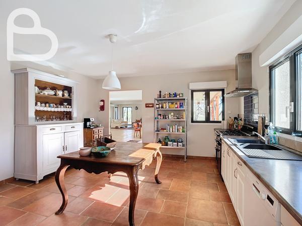 Salviac (46340) Maison de plain-pied récente avec gîte