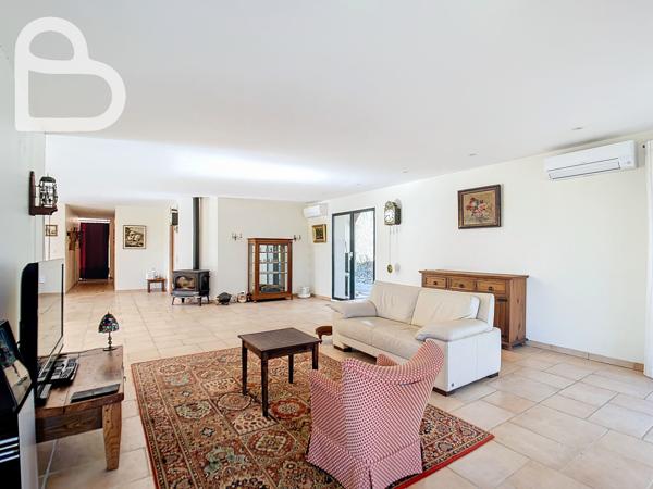 Salviac (46340) Maison de plain-pied récente avec gîte