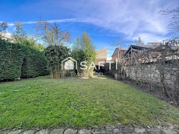 ÉLÉGANTE DEMEURE FAMILIALE DE CARACTÈRE – JARDIN 600 m2