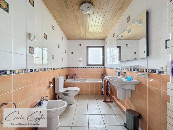 Herbeys – Maison 7 Pièces sur 1600m² de terrain