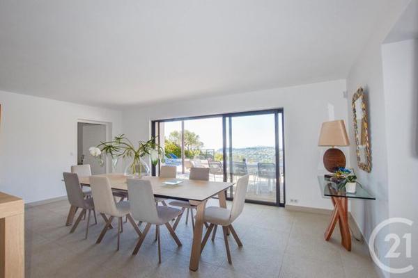 maison à vendre 8 pièces - 250 m2 CAVALAIRE SUR MER - 83