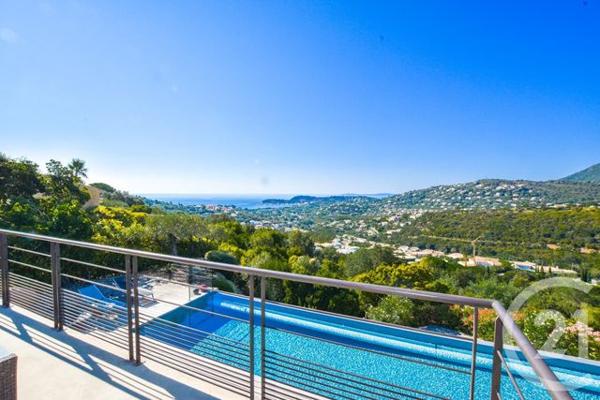 maison à vendre 8 pièces - 250 m2 CAVALAIRE SUR MER - 83