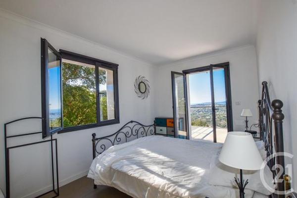 maison à vendre 8 pièces - 250 m2 CAVALAIRE SUR MER - 83