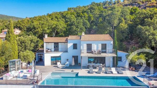 maison à vendre 8 pièces - 250 m2 CAVALAIRE SUR MER - 83