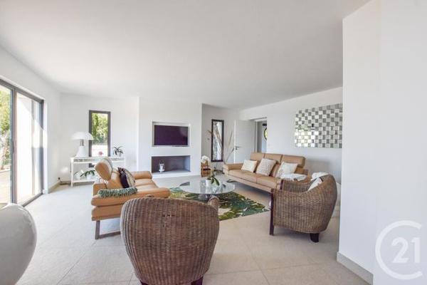 maison à vendre 8 pièces - 250 m2 CAVALAIRE SUR MER - 83