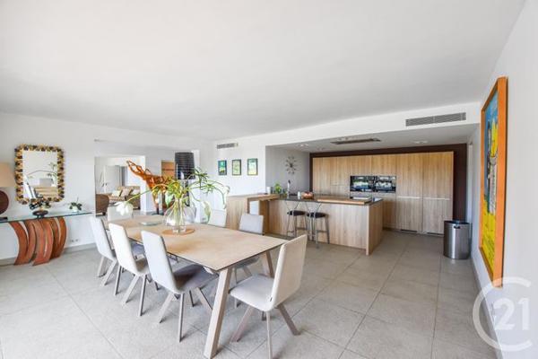 maison à vendre 8 pièces - 250 m2 CAVALAIRE SUR MER - 83