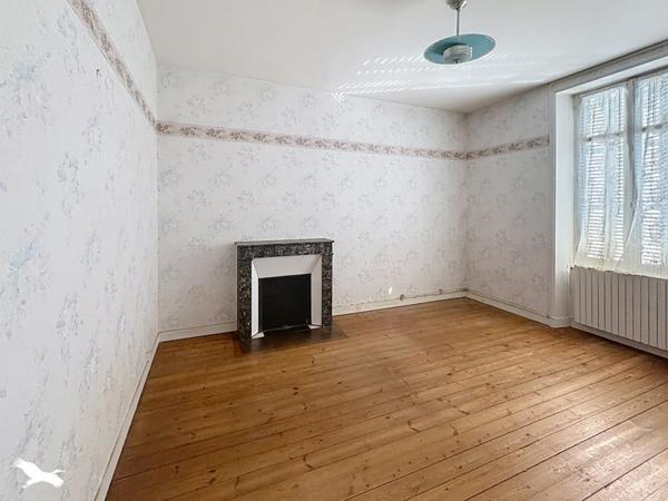 Maison à vendre 199 500 € La Rochefoucauld 5 p 142 m² DPE F