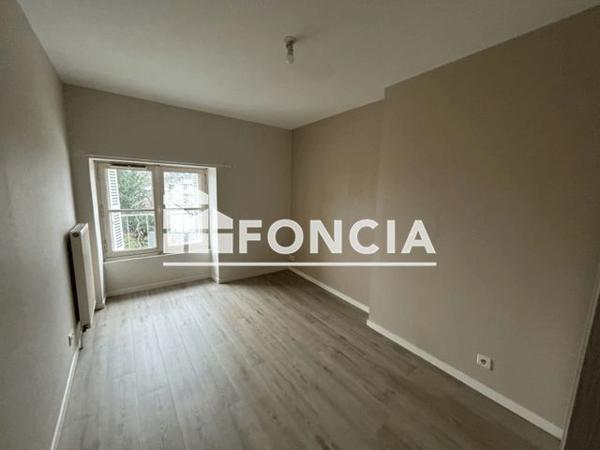 Location Appartement 2 pièces 38.61 m² - 173 RUE BOURBON Chatellerault 86100