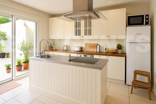  CHARMANTE MAISON FAMILIALE BORD DE MARNE – 