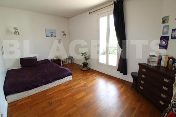  CHARMANTE MAISON FAMILIALE BORD DE MARNE – 