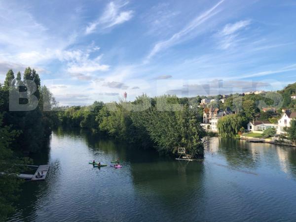  CHARMANTE MAISON FAMILIALE BORD DE MARNE – 