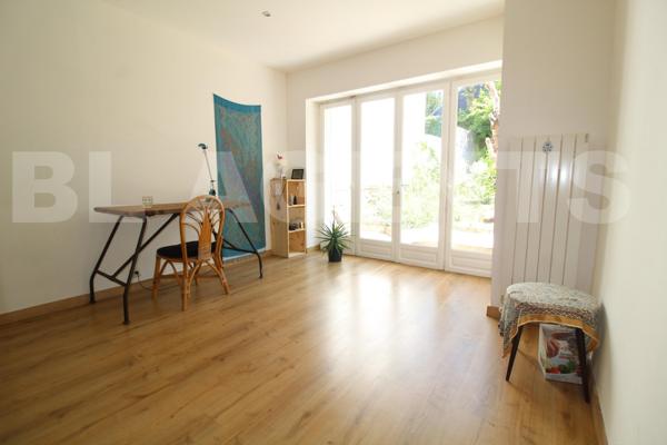  CHARMANTE MAISON FAMILIALE BORD DE MARNE – 