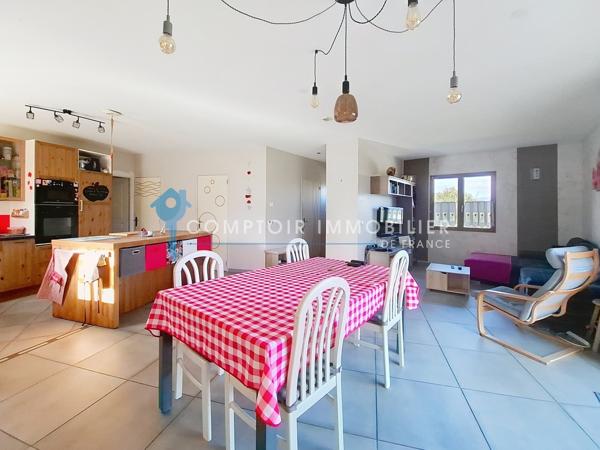 Maison
                                                                                                                                                                                                                                                                                                                        5 pièce(s)                                                                                                                                                                                                          4 chambre(s)                                                                                                                                                                                                          102  m²