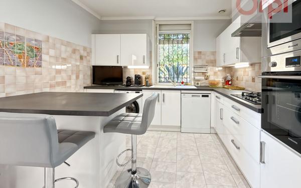 Maison à vendre    5 pièces • 140 m2 Antibes