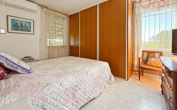 Maison à vendre    5 pièces • 140 m2 Antibes