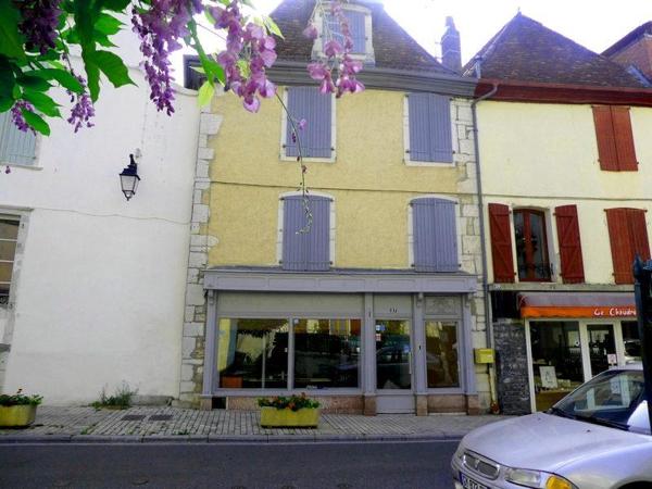 À vendre - Maison ancienne, 5 pièces située à Salies-de-Béarn (64270)