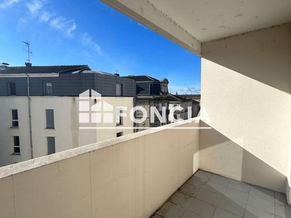 Location Appartement 2 pièces 71.23 m² - 33 RUE DU REMPART SAINTE FOY Agen 47000