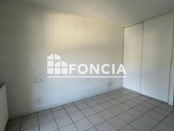 Location Appartement 2 pièces 71.23 m² - 33 RUE DU REMPART SAINTE FOY Agen 47000