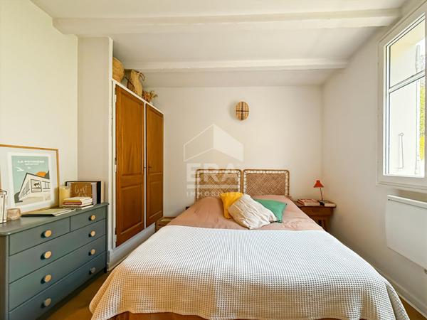 Maison Gardanne 128 m2 plus buanderie de 10 m2 + garage de 20 m2.