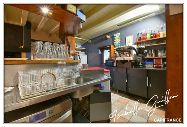 Propriéte à vendre 0 pièces NERIS LES BAINS (03)