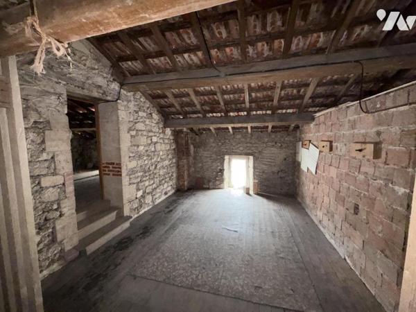 MAISON DE VILLAGE A CONFORTER