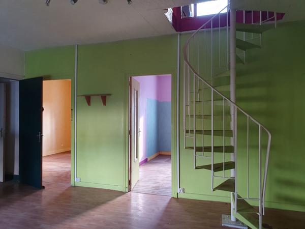 Face mer Maison 132m2 à rénover 3 niveaux