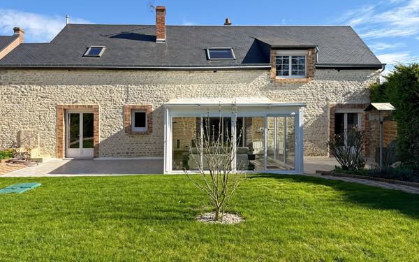 Maison à vendre    5 pièces •  Lumeau