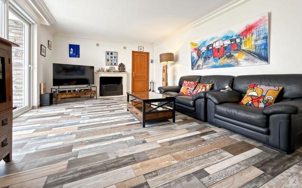 Maison à vendre    5 pièces •  Lumeau