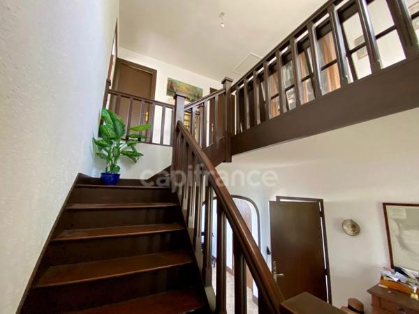 Maison à vendre 6 pièces  ()