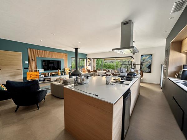 Villevieille (30250) VILLEVIEILLE, MAISON PLAIN PIED, T5 de 140 M2 sur 700