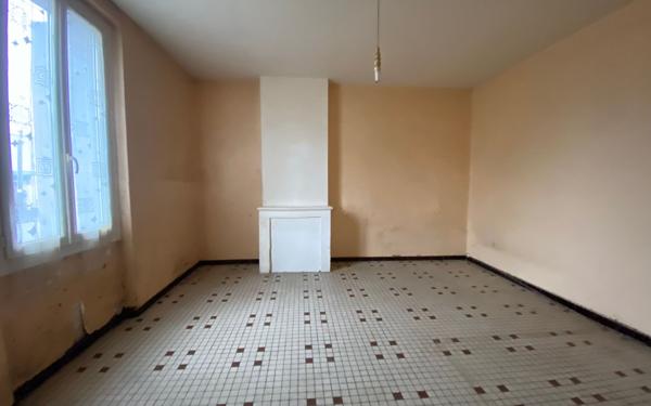 Immeuble à vendre    4 pièces • 110 m2 Toulenne